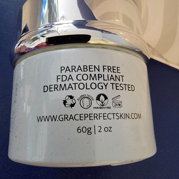 Grace Smoothing & Hydrating Peeling Gel - White and Gold NIB - Picture 4 of 12